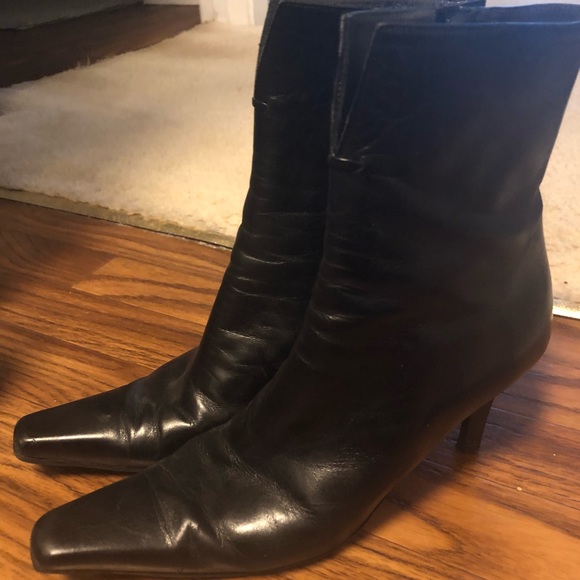 Stuart Weitzman Shoes - Stuart Weitzman Kitten Heel Booties